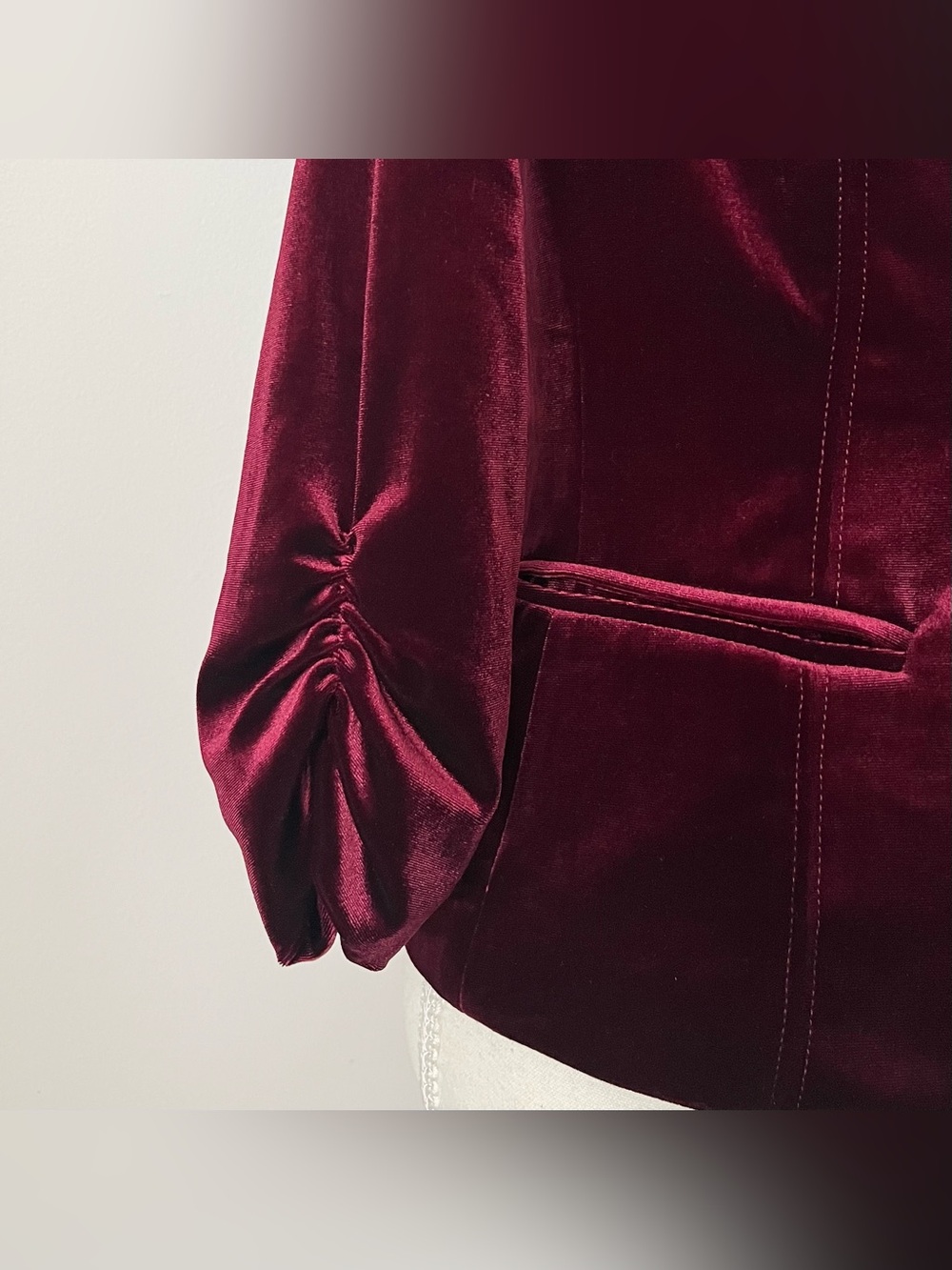 XOXO Women's Velvet Velour Burgundy Blazer Size S Jeweled Button Dark Romantic - Picture 5 of 7